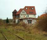 Ehemalige Gleisanlagen und Bahnhofsgeb�ude in Bad Bibra; 15.11.2009
