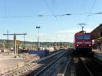 Der Bahnsteig 4 und 5 w�hrend dem Neubau, am 03.10.2012 in Naumburg Hbf.