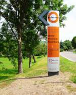 Ein neues Hinweisschild an der B176, dass den Weg zum Hp Balgst�dt zeigt, am 28.06.2013. (Foto: G�nther G�bel)