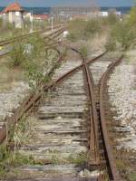 Die Reste vom Ablaufberg am Ostkopf vom Bf Laucha; 21.04.2008 (Foto: G�nther G�bel)