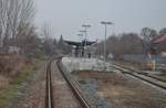 Der Mittelbahnsteig in Laucha am 03.01.2016.
