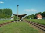 Der Bahnsteig in Laucha (Unstrut), der einzigste an der Unstrutbahn mit einer Unterf�hrung; 13.05.2008