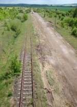 Das ehemalige Gleis der Anschlu�bahn zum Kaliwerk in Ro�leben; 12.05.2012 (Foto: G�nther G�bel)