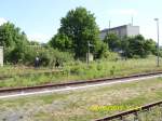Der letzte noch vorhandene Wasserkran an der Unstrutbahn, am 09.06.2012 in Ro�leben.
