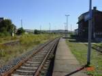 Der Bahnsteig in Roßleben am 09.09.2004.