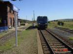 Ein Tw der KEG als RB von Naumburg Hbf nach Artern, im Bf Gehofen; 09.09.2004 (Foto: Carsten Klinger)