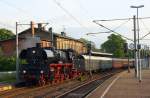 DB Museum 03 1010-2 mit dem DPE 20042 von Meiningen nach Berlin-Sch�neweide Pbf, am 17.05.2014 im Bf Artern.