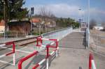 Der Fu�g�nger Bahn�bergang am Hp Ro�bach am 22.03.2012.