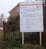 Die Deutsche Bahn informiert am Lauchaer Bahnhof �ber die geplanten Umbau- und Sanierungsarbeiten; 09.11.2011 (Foto: G�nther G�bel)