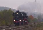 Das graue und nasse Herbstwetter umh�llt die 41 1144-9 der IGE  Werrabahn Eisenach  e.V.