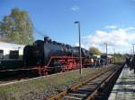 Da die 41 1144-9 zu einer Fahrwerksuntersuchung im Dampflokwerk Meiningen war, brachte die dortige werkseigene 50 3501 den  Rotk�ppchen-Express II  aus Eisenach nach Karsdorf und stand dann f�r