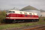 Die EBS 118 757-3 pr�sentierte am 17.04.2014 erstmals im neuen Lack in Karsdorf Bbf.