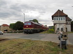 EBS 132 334-4 mit dem DPE 74386 von Naumburg Hbf nach Karsdorf, am 20.08.2016 bei der Ausfahrt in Laucha.
