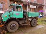 Zweiwege-Unimog der DRE, mit Schneidwerk, w�hrend unserem 5.
