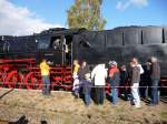 Die 50 3501 vertrat die 41 1144-9, die eigentliche Stammlok f�r unsere F�hrerstandsmitfahrten sehr w�rdig und war eine sch�ne Abwechslung in Karsdorf; 24.10.2010.
