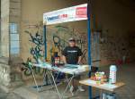Der Nachwuchs half an unserem Infostand in Freyburg auch tatkr�ftig mit. Felix aus Erfurt - vielleicht ein zuk�nftiges Mitglied unserer IG. Ihm hat der Tag auch sehr viel Spass bereitet; 12.09.2009 