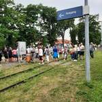 Zahlreiche Leute nutzten am vergangenen Pfingstsonntag, den 05.06.2022, die 2 Sonderzüge anlässlich der Saale-Weinmeile von und nach Roßleben.