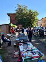 Ein kleiner Flohmarkt am 03.10.2025 beim 20.