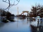 Unstruttalbr�cke mit Blick �ber die Unstrut bei Hochwasser  am 16.1.2011