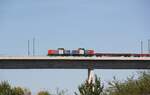NBE Rail 212 363 + 212 364 am 29.09.2013 auf der Unstruttalbrücke in Karsdorf. (Foto: Wolfgang Krolop)
