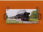 Ein Schild vom Sonderzug der Eisenbahnfreunde aus Sta�furt, am 09.09.2017 an deren restaurierten ehem.