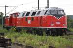 WFL 20 (92 80 1228 501-3 D-WFL) + WFL 19 (98 80 3345 289-3 D-WFL) auf dem �berholgleis in Naumburg Hbf; 04.06.2011 (Foto: Peter Stumpf)