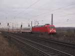 DB 101 072-7 mit dem IC 2251 von Fulda nach Leipzig Hbf, bei der Ausfahrt in Naumburg Hbf; 11.03.2012