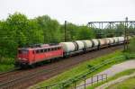 DB Cargo 140 790-7 mit dem GC 62170 von Gro�korbetha nach Osnabr�ck Rbf, am 18.05.2012 in Naumburg Hbf.