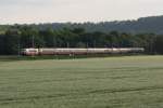 DB 103 235-8 mit dem TEE 9 von P�rtschach am W�rthersee nach Berlin Hbf, am 27.05.2012 bei Naumburg.