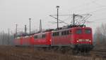 DB 140 861-6 + 151 015-5 + 189 006-6 + 152 141-8 als Lokzug Richtung Gro�korbetha, am 19.02.2011 in Naumburg Hbf.
