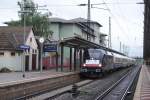 TXL ES 64 U2-012 mit demm TEE 25044 von P�rtschach am W�rthersee nach Berlin, am 26.05.2013 bei der Durchfahrt in Naumburg Hbf.