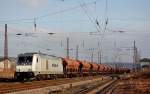 Raildox 76 102 mit einem G�terzug Richtung Bad K�sen, am 13.01.2014 in Naumburg Hbf.