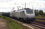 akiem E37 043 + E37 016 mit einem G�terzug Richtung Lei�ling, am 07.05.2014 in Naumburg Hbf.