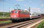 DB 115 346-9 mit den ICE´s 401 084 und 808 030 Richtung Jena, am 07.05.2014 in Naumburg Hbf.