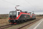 EBS 143 056-0 + 143 124-6 als Tfzf Richtung Bad K�sen, am 02.01.2024 in Naumburg (S) Hbf.