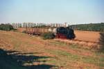 DR 89 1004 mit einem Fotog�terzug von R�blingen nach Nebra, bei Schmon; 21.09.1997 (Foto: Jan Heyden, Hamburg)