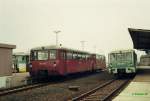 DB 772 111-1 und 972 740-5 am 08.10.1996 im Bf Artern.