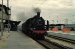 Am 27.09.1995 wurde 38 1182 vom Bw Arnstadt historisch f�r einen privaten Sonderzug von Halle (S) nach Freyburg (U) und zur�ck gebucht.