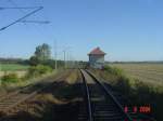 Die Unstrutbahn zwischen Reinsdorf (b Artern) und Artern am 08.09.2004.