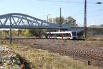 Abellio 1648 942 als DLr-G 74457 von Karsdorf nach Naumburg (S) Ost, am 12.10.2018 bei der Einfahrt in Naumburg (S) Hbf.