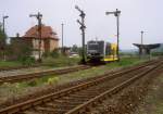 KEG VT 3.09 als RB von Naumburg Hbf nach Nebra, am 28.04.2000 bei der Ausfahrt in Laucha.