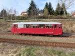 EBS 772 345-5 als  Kita-Express  von Laucha nach Kirchscheidungen, am 07.04.2015 beim Kreuzungshalt in Freyburg Bbf.