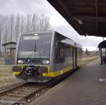 Ein Triebwagen der KEG als RB von Artern nach Zeitz im Bf Laucha; 09.02.2002 (Foto: Foto: Kai Michael Neuhold / http://www.verkehrsfotografie.de)