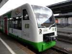 EB VT 302 (95 80 0650 241-2 D-EIB) der im Netz der  ELSTER SAALE BAHN  eingesetzt wird, nach der Taufe auf den Namen  Stadt Zeitz  im Bf Zeitz; 11.07.2012