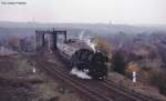 DR 41 1125-8 mit dem Lg 58310 Gera nach Karsdorf, bei der Ausfahrt in Zeitz; 26.10.1984 (Foto: Volker Fr�hmer)