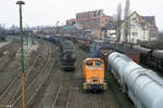DR 105 099-6 am 19.03.1991 beim rangieren in Deuben. (Foto: Ingmar Weidig)