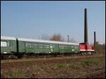 Der Sonderzug aus Schwarzenberg f�hrte diesen sch�nen E5 Lowa Wagen mit, hier zu sehen bei der Ausfahrt in Zeitz; 25.04.2010 (Foto: Steffen Tautz)