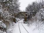 Stra�enbr�cke zwischen Naumburg Hbf und Naumburg Ost am 15.01.2010.