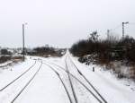 Der Abzweig nach Naumburg Ost (links) und nach Wei�enfels, am 15.01.2010 im Bahnhof von Teuchern.