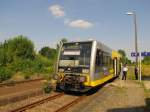 Burgenlandbahn 672 906 als RB 34722 von Zeitz nach Wei�enfels, am 22.08.2013 beim au�erplanm��igen Kreuzungshalt in Thei�en.